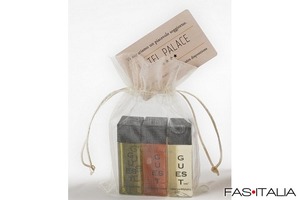 Sacchetto confezionato con biglietto personalizzato Sacchetto confezionato con biglietto personalizzato