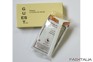 Set barba in astuccio Set barba in astuccio per camera d'hotel