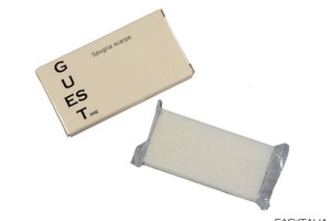 Spugna lustrascarpe in astuccio Spugna lustrascarpe in astuccio